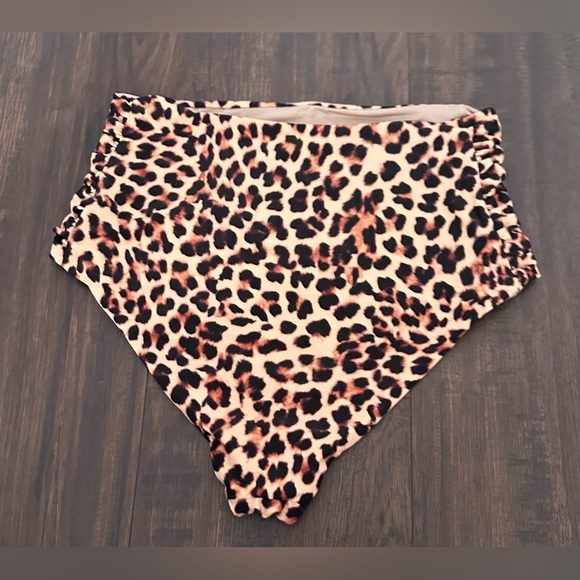 Johanna Ortiz Uganda Leopard Print Bikini Bottom - Picture 3 of 7